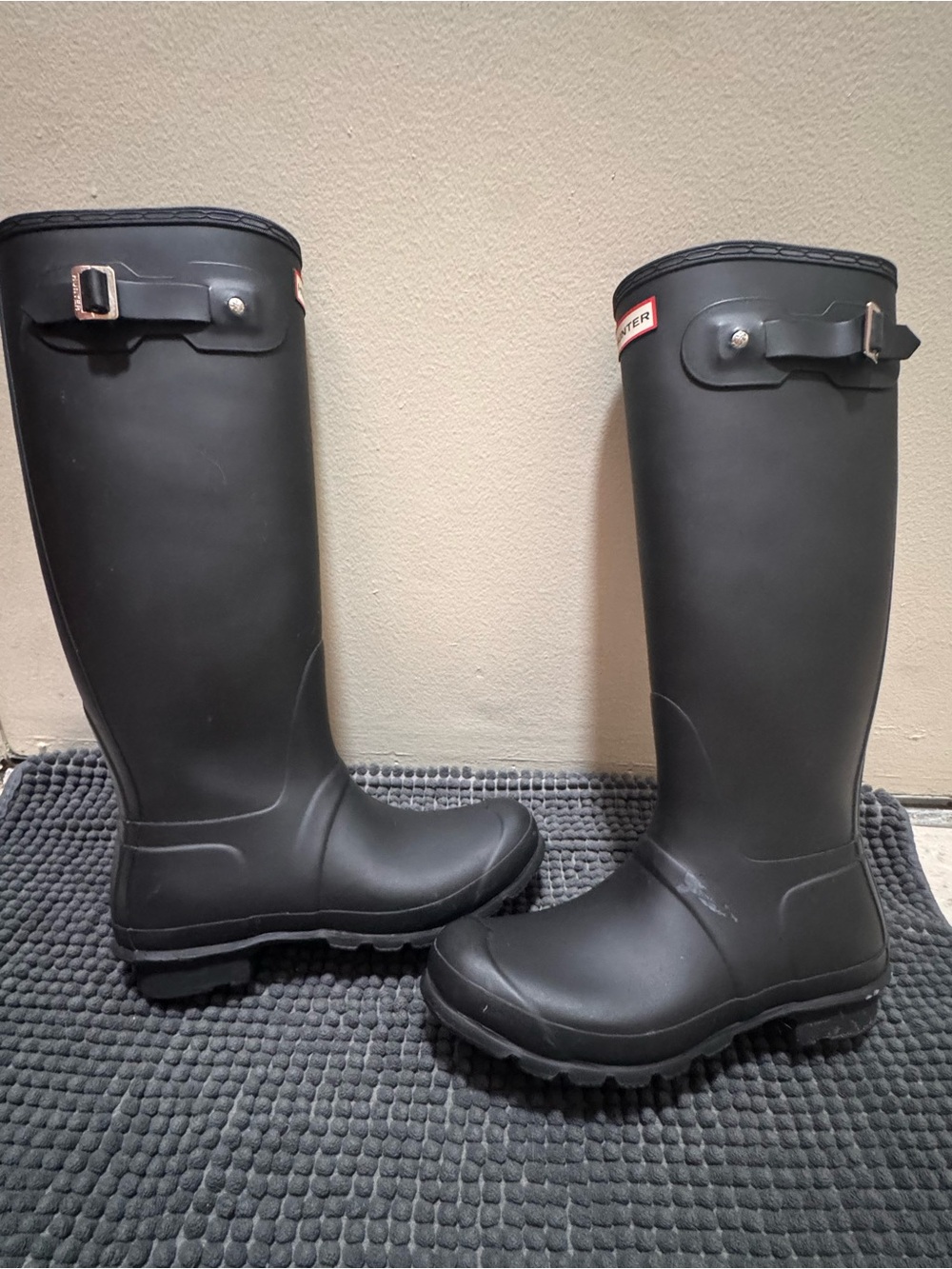 Hunter Black Tall Gloss-Free Rubber Rain Boots